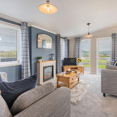 Oak Tree Timber Holiday Lodge Bassenthwaite Bagian luar foto